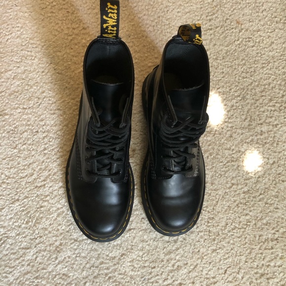 [DR MARTENS 1460] leather boots - Picture 6 of 10
